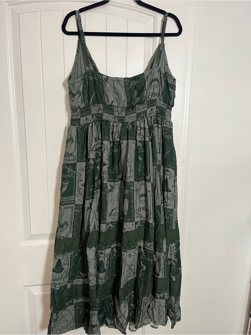 Hot Topic Lord of the Rings Green Printed Midi Dress - Picture 2 of 9
